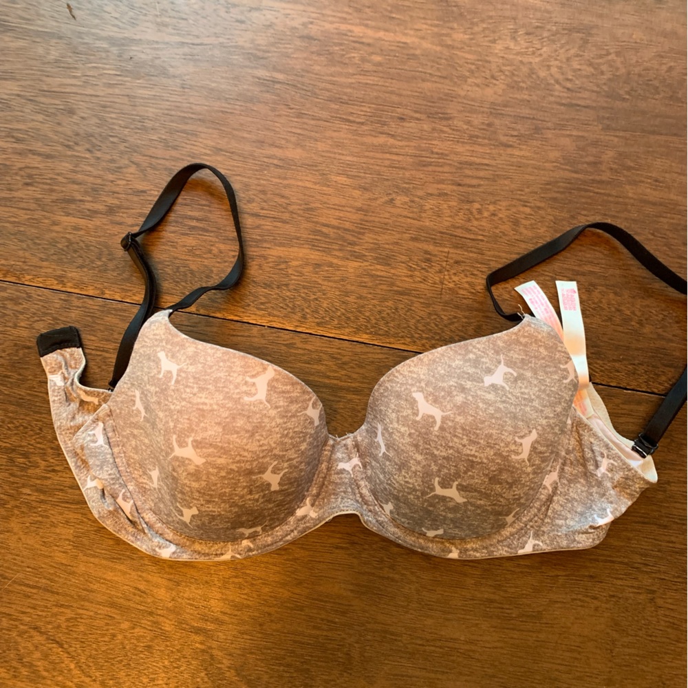 PINK Classic style lightly lined bra with white dogs